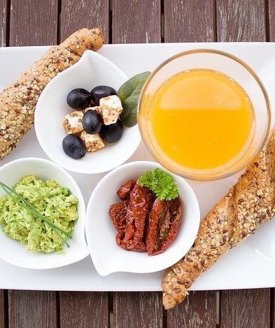 breakfast-1804436_640-400x477